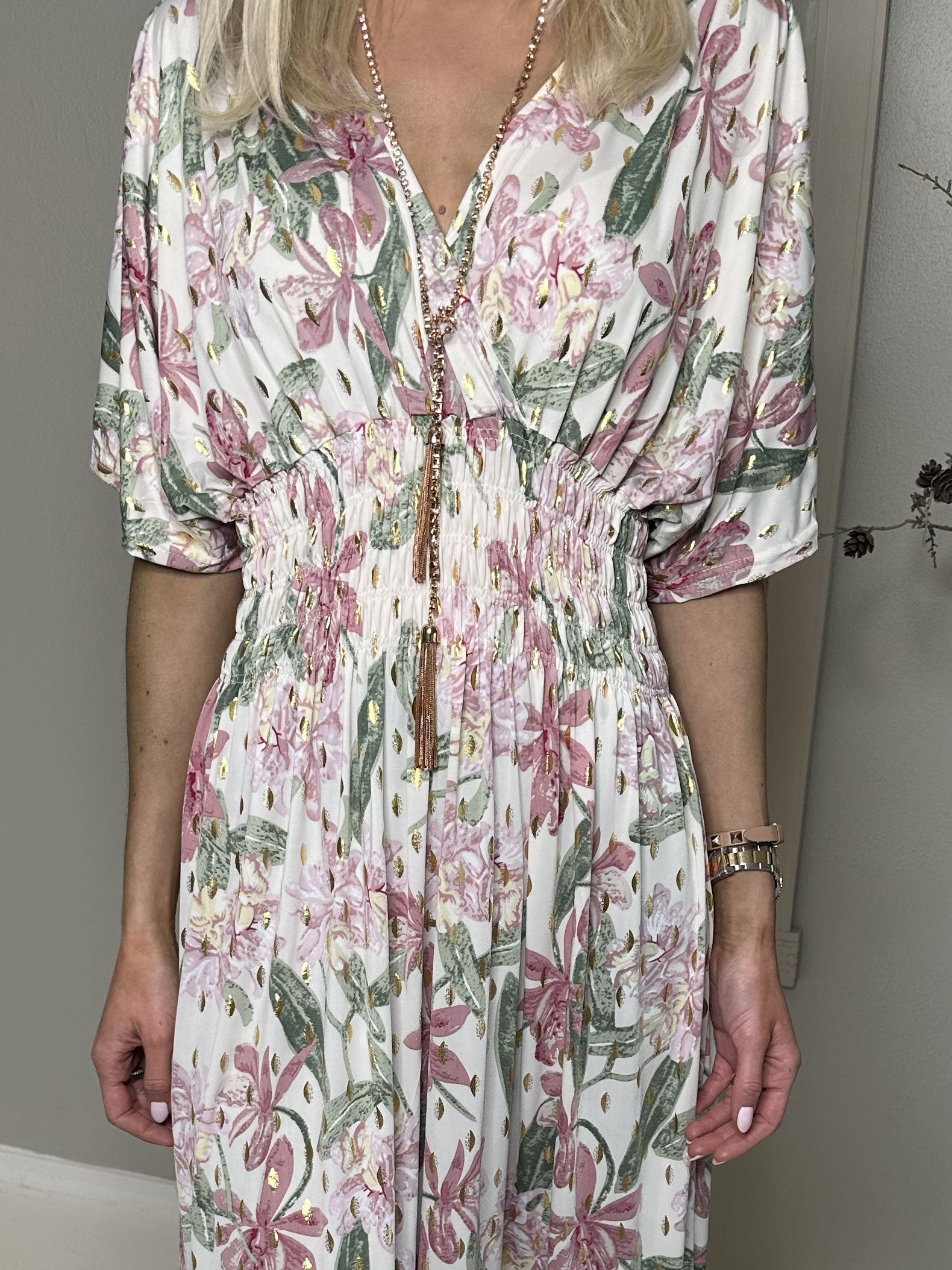 Pams Flower - Lång elastisk klänning i skrynkelfritt tyg